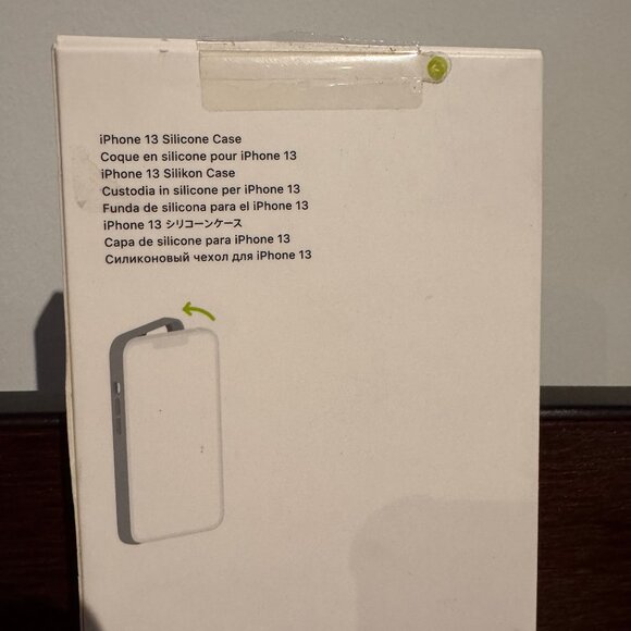 Apple iPhone 13 Silicone Case - Chalk Pink - Picture 3 of 4